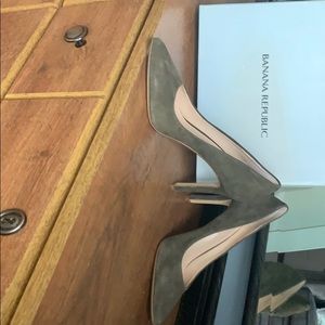 Banana Republic heels